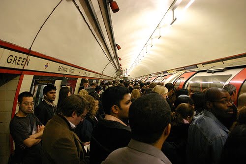 crowded-tube-station-image02