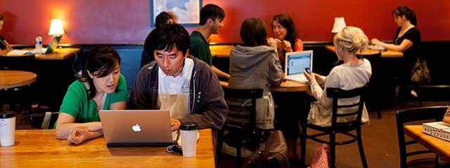 elondres-Studying2